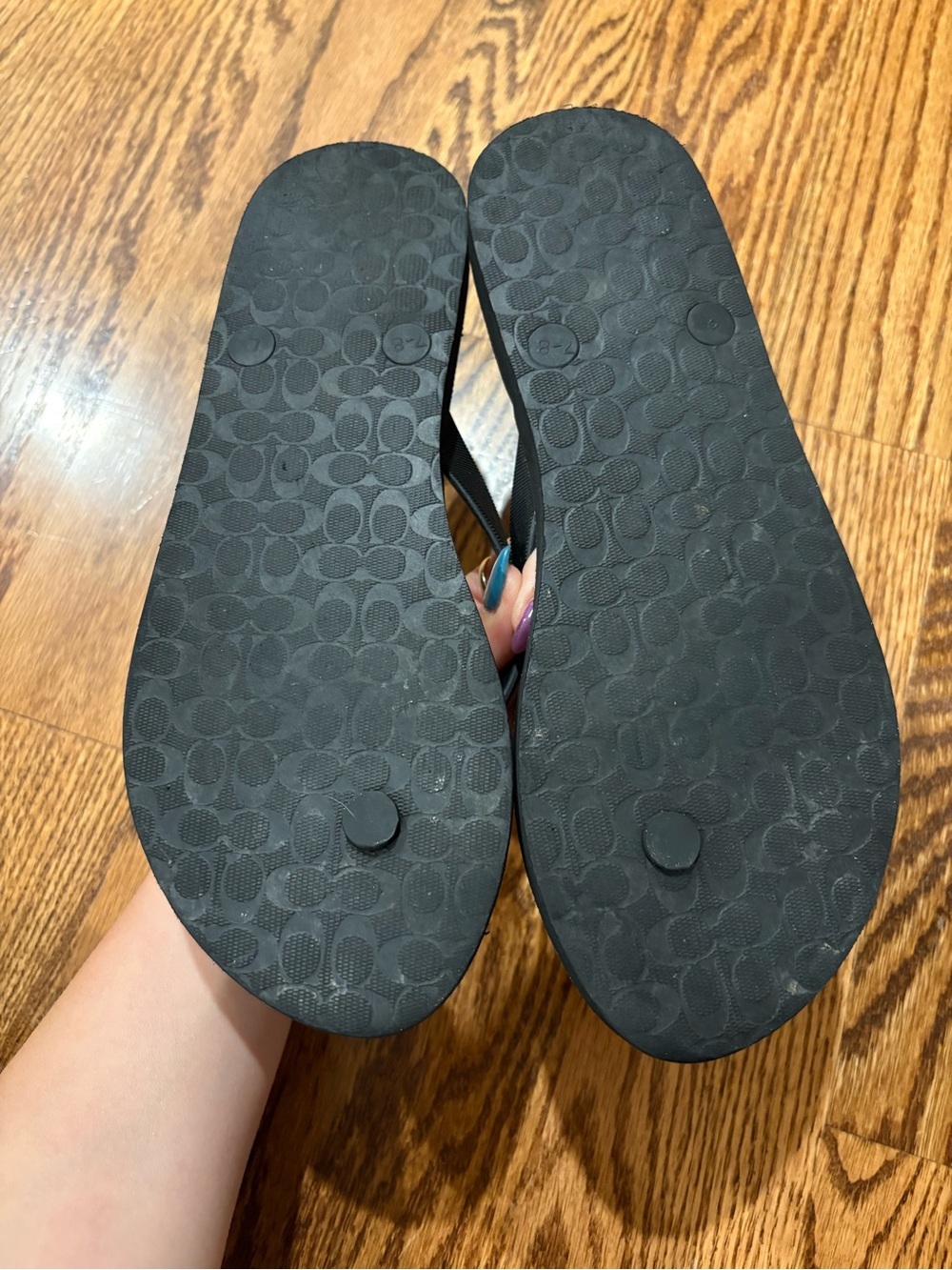 Coach signature flip flop - Picture 3 of 3